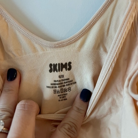 Skims Seamless Sculpt THONG BODYSUIT Shapewear - Picture 3 of 4